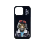 نمای پشتی کاور چرمی سانتا باربارا مدل Tiger بر روی Apple iPhone 14