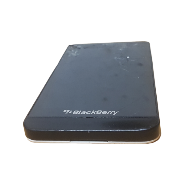 بلک بری Z10