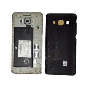 تصویر گوشی موبایل سامسونگ Galaxy J5 2016 با طراحی زیبا و صفحه نمایش Super AMOLED