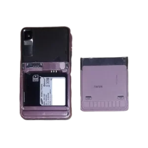 گوشی سامسونگ F480 از نمای عقب