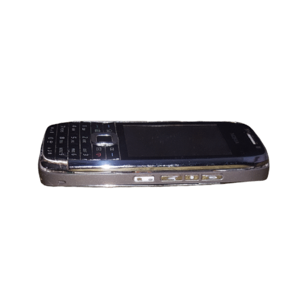 نوکیا E75