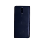 تصویر از پشت دستگاه با دوربین دوگانه